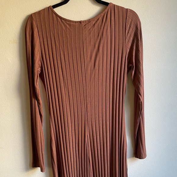 Dynamite Brown Dress - Picture 2 of 6